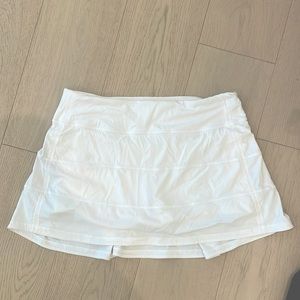 white lululemon pace rival skirt